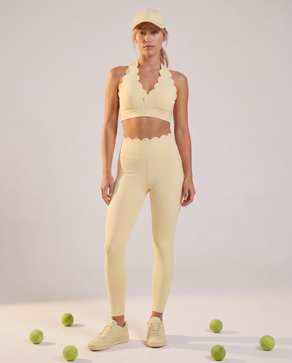 "Wavy" open-back sports bra