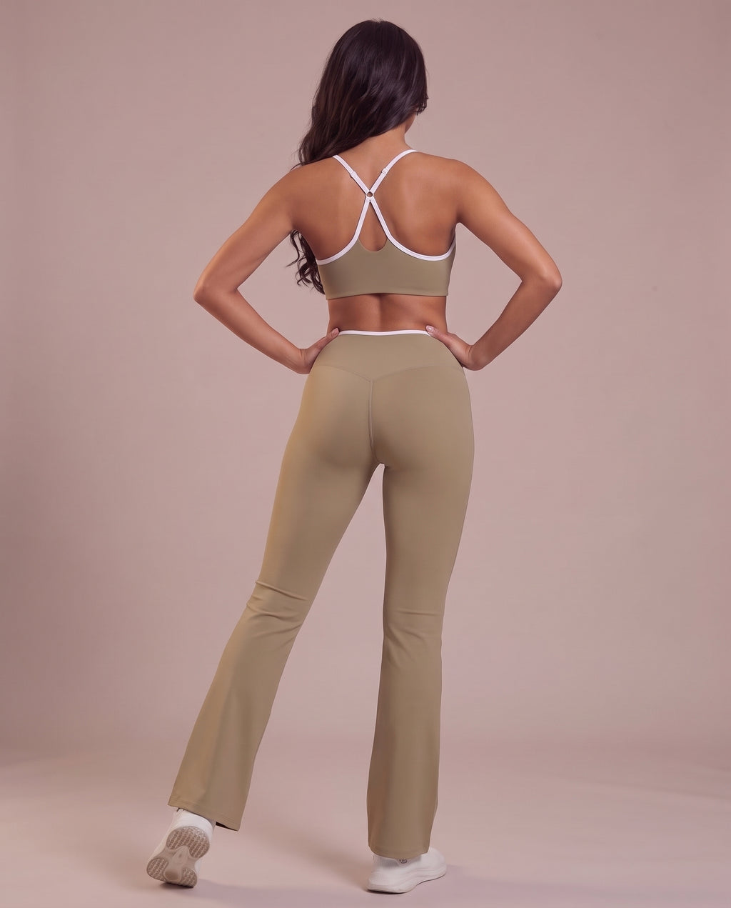 "Line" crossover waistband flare pants