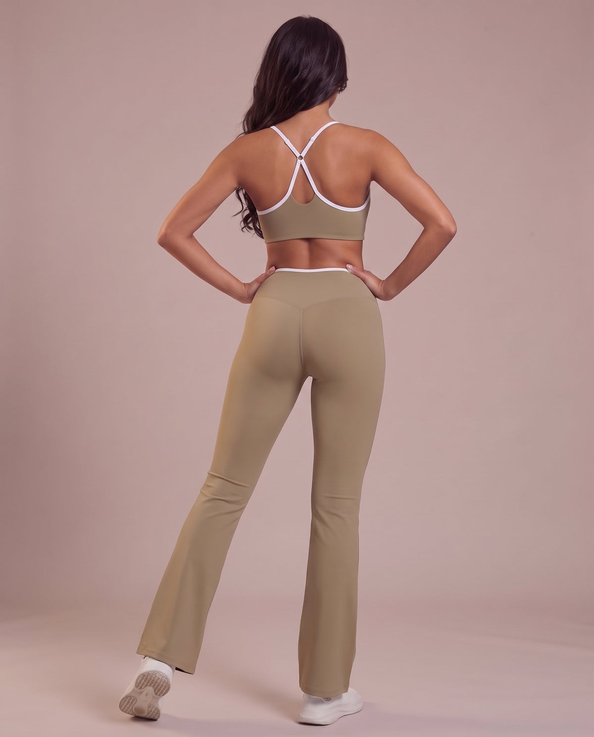 "Line" crossover waistband flare pants
