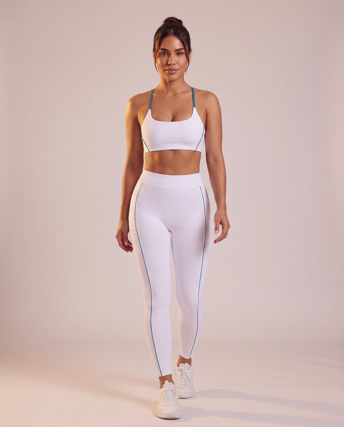 "Line" 2‑piece set: sports bra & leggings