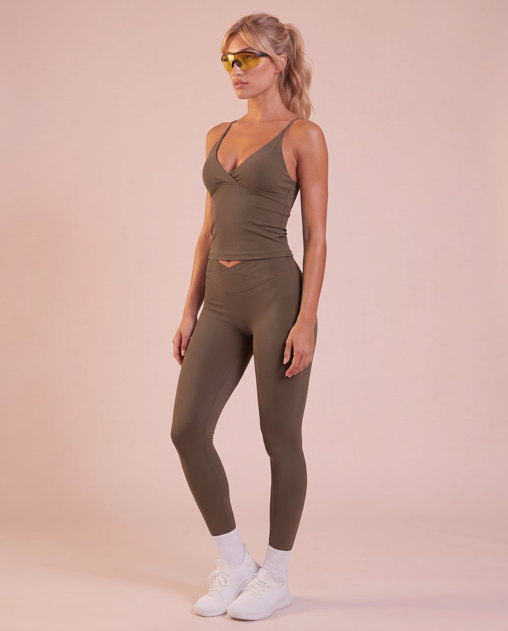 "Base" sculpting cross-waist leggings